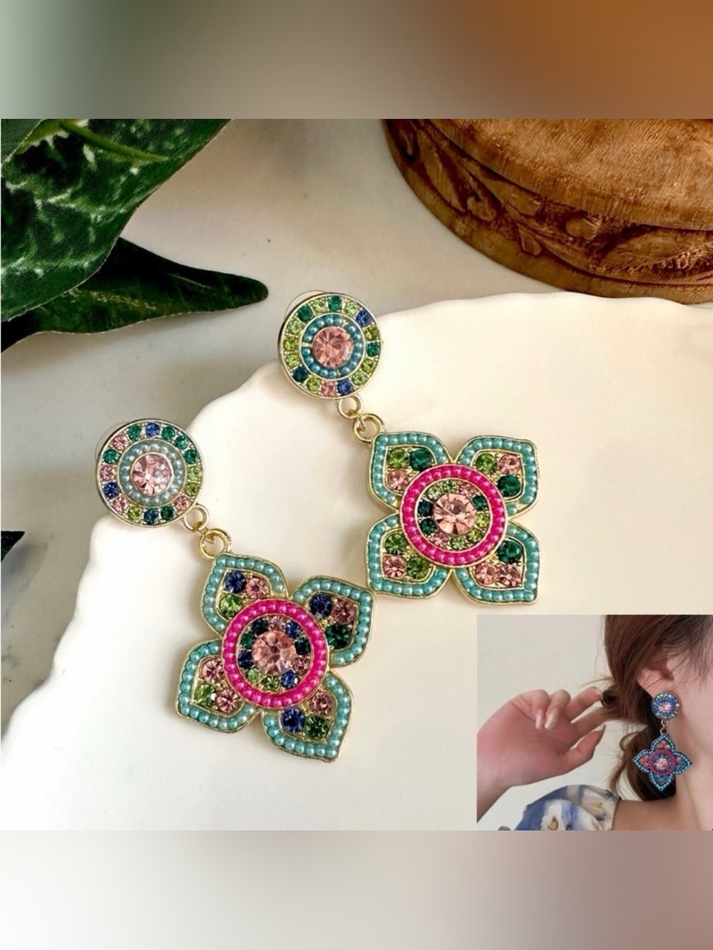 2/$30🌵 Gold Quatrefoil Pastel Rhinestone Earrings Dangle Vintage Style NEW